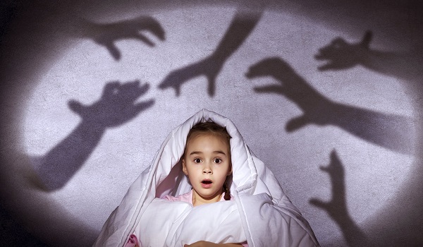 Как помочь ребенку справиться с ночными страхами