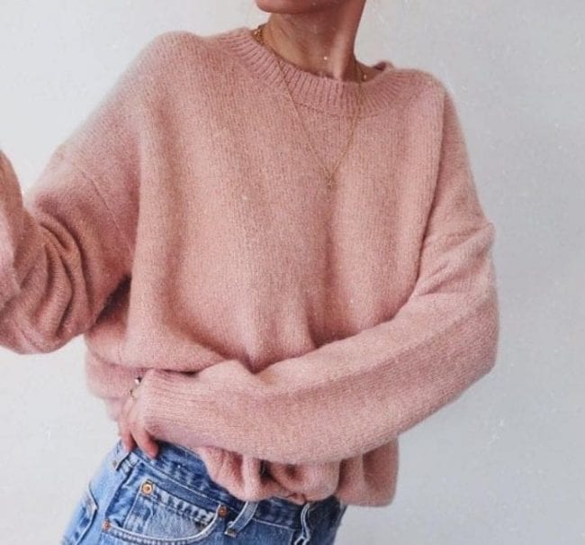 Колючий свитер
