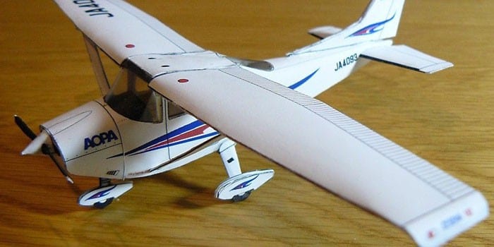 Объемный самолет из бумаги