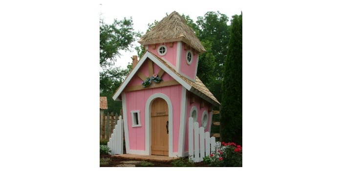 Двухэтажный деревянный Домик Принцессы на участке