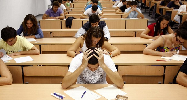 Власти допускают отмену выпускных экзаменов в вузах
