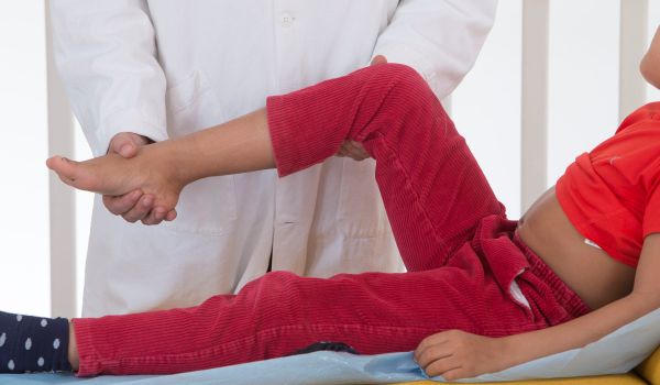 Боль в суставах у детей: когда следует беспокоиться