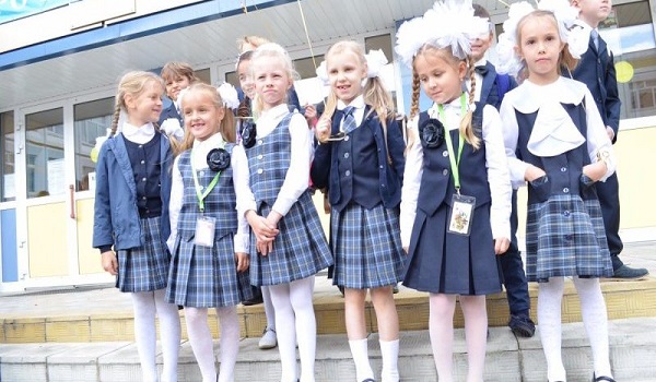 В России утвердят стандарт формы для школьников
