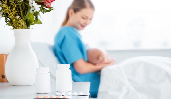 5 правил приема лекарств кормящей мамой