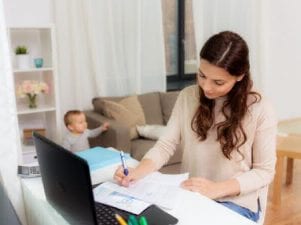 Путин предложил отправить на удаленку работников, у которых есть дети