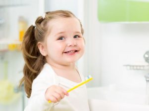 5 советов по чистке зубов у маленьких детей
