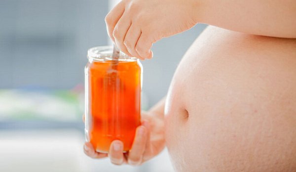 Можно ли есть мед во время беременности