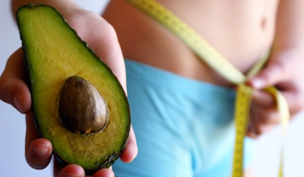 13 преимуществ употребления авокадо во время беременности