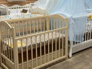Как выбрать безопасную детскую кроватку