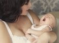 Плюсы и минусы грудного вскармливания для мамы и новорожденного