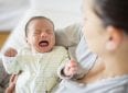 Плач ребенка — причины у новорожденных