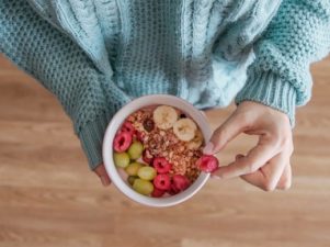 Продукты, которые полезно есть во время менструации