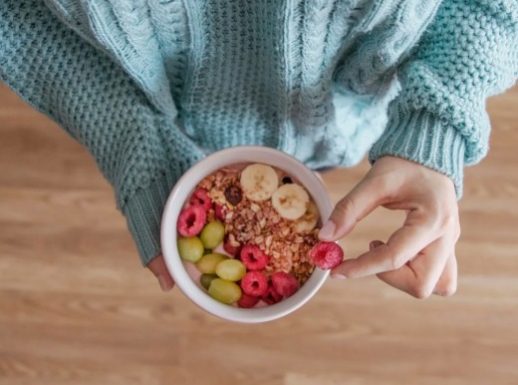 Продукты, которые полезно есть во время менструации