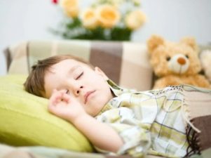 Когда ребенку пора отказаться от дневного сна