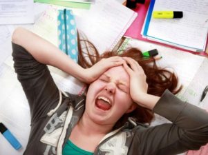 Причины, по которым ваш подросток может испытывать стресс