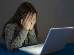10 советов по предотвращению киберзапугивания в жизни вашего подростка
