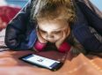 Как сократить время у детей перед экраном электронных устройств
