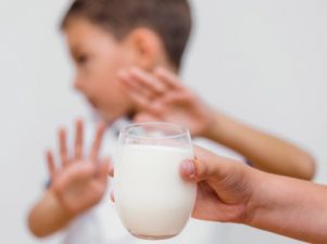 Что делать, если ребенок не хочет пить молоко