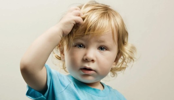 Как отучить детей рвать свои волосы
