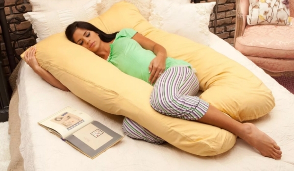 Можно ли спать на спине во время беременности