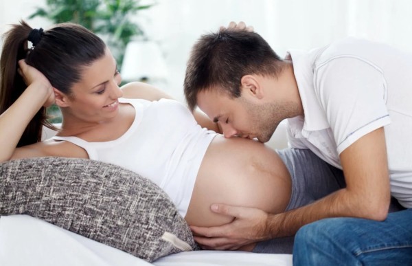 8 преимуществ интимной жизни во время беременности