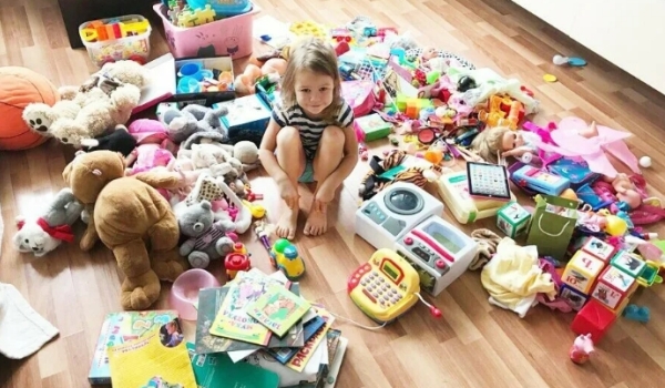 Как заставить ребенка убрать игрушки