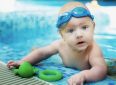 Когда ребенок может ходить в бассейн с хлором