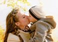 9 способов, которыми малыши проявляют свою любовь
