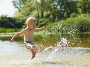 Как обеспечить безопасность детей на воде