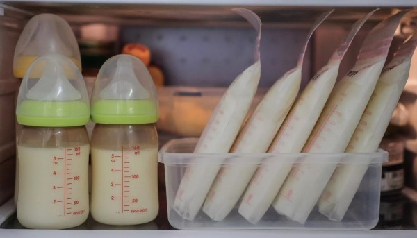 Ребенок не пьет сцеженное молоко, как исправить ситуацию