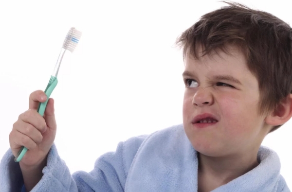 Альтернативы чистки зубов малышам