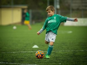 Как привить ребенку любовь к футболу