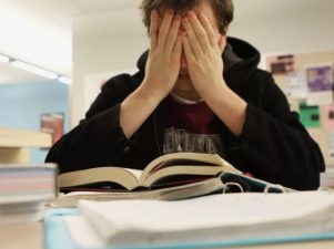 Как помочь ребенку справиться со стрессом на экзаменах