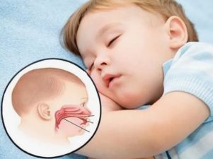 Почему малыш шумно дышит во сне