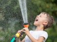 5 водных развлечений для детей летом