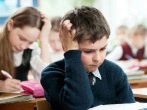 7 предупреждающих знаков, что вашему ребенку трудно в школе