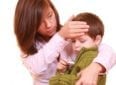 Тепловой удар у ребенка — симптомы и лечение, неотложные меры и жаропонижающие препараты